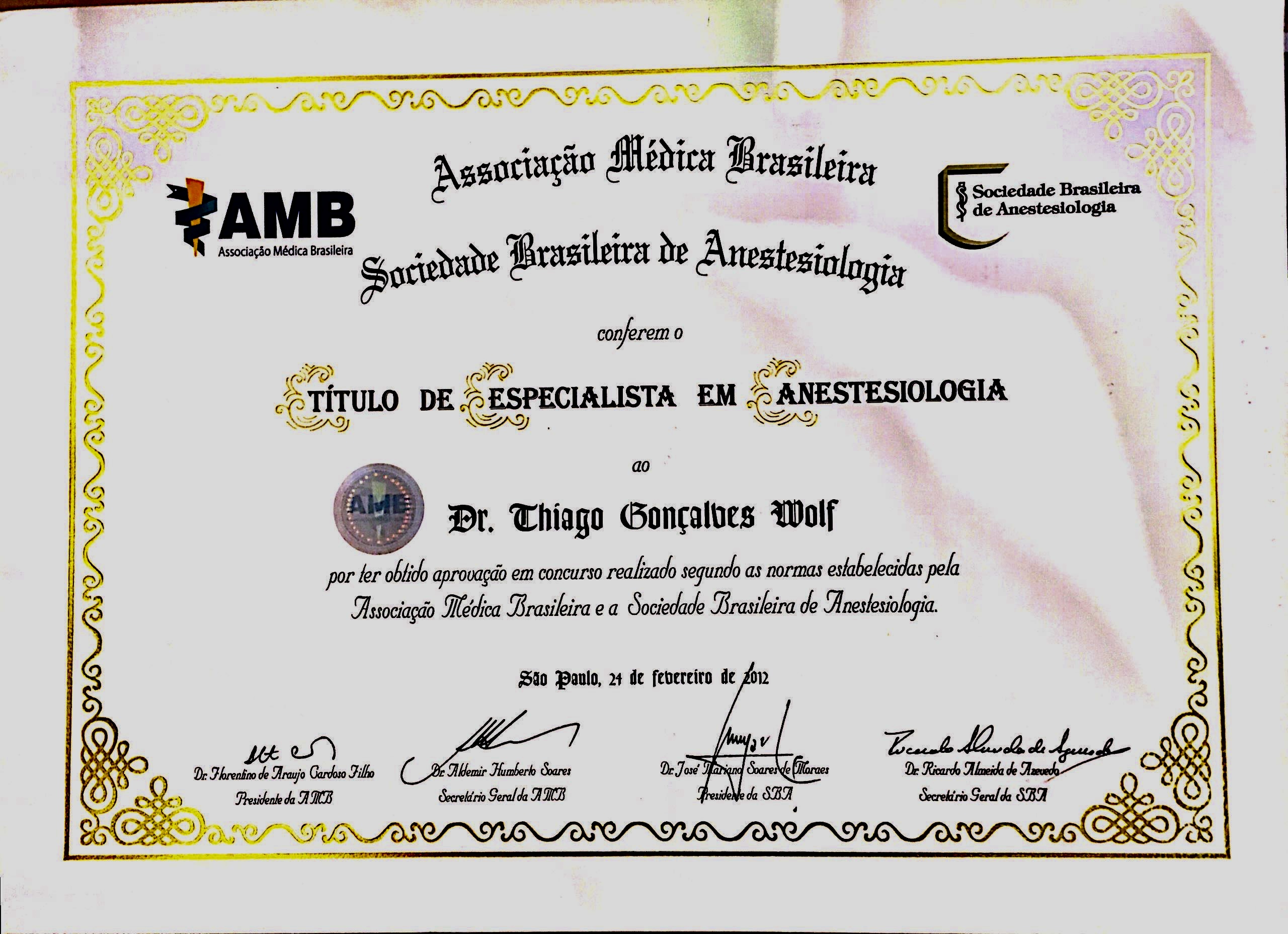 Dr. Thiago Wolf